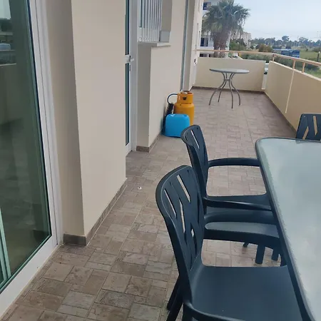 Maestro Iii Appartement Larnaca