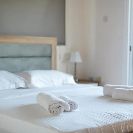 Maestro Iii * Ларнака